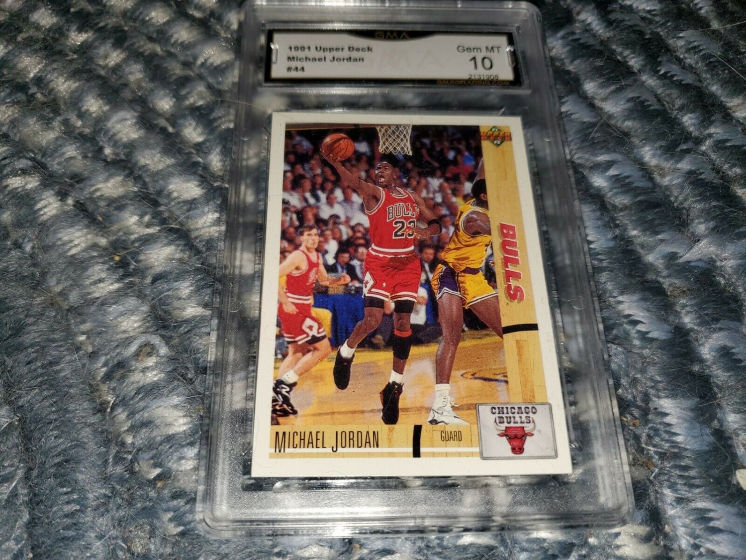 1991 UPPER DECK MICHAEL JORDAN BASKETBALL CARD GRADED GEM MINT 10+ BONUS JORDANS