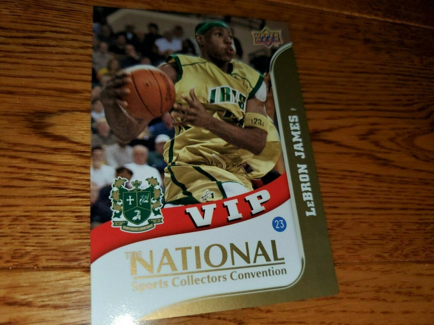 2010 UPPER DECK NATIONAL VIP CONVENTION LEBRON JAMES BASKETBALL CARD+REFRACTOR