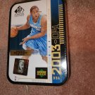 2003-04 UPPER DECK SP  SIGNATURE EDITION BASKETBALL CARD SEALED TIN- LEBRON AUTO