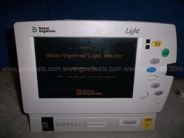 Datex Engstrom LIGHT F-LM-00-01 Patient Monitor WITH battery "30 day money back"