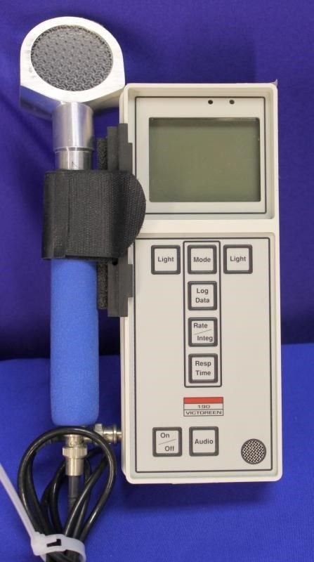 FLUKE VICTOREEN MODEL 190 Survey Meter and probe Geiger R
