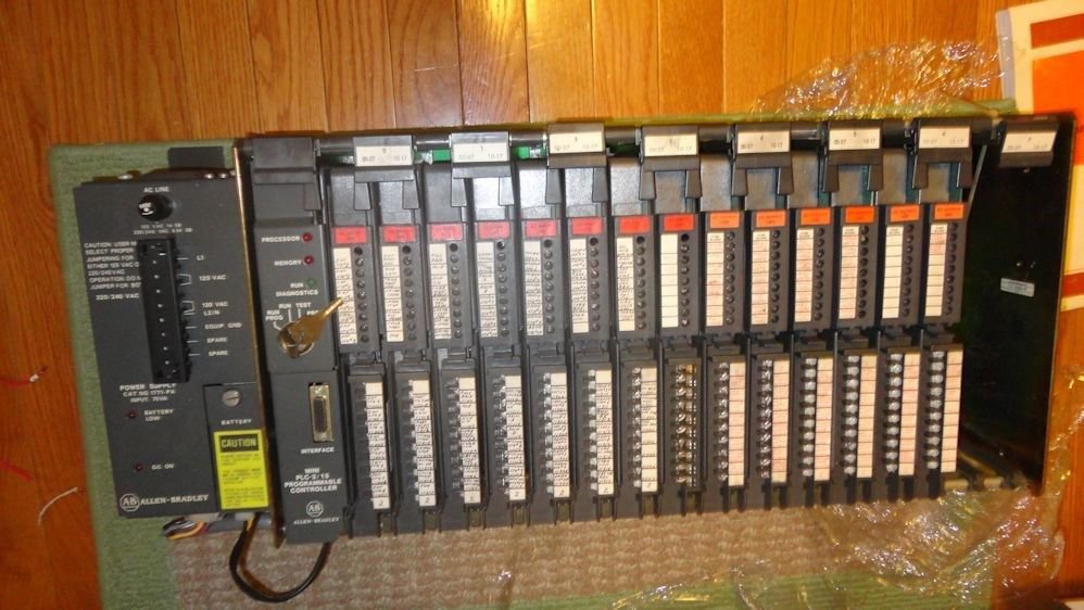 Allen-Bradley 1771AD Mini PLC-2/15 16 I/O Modules.