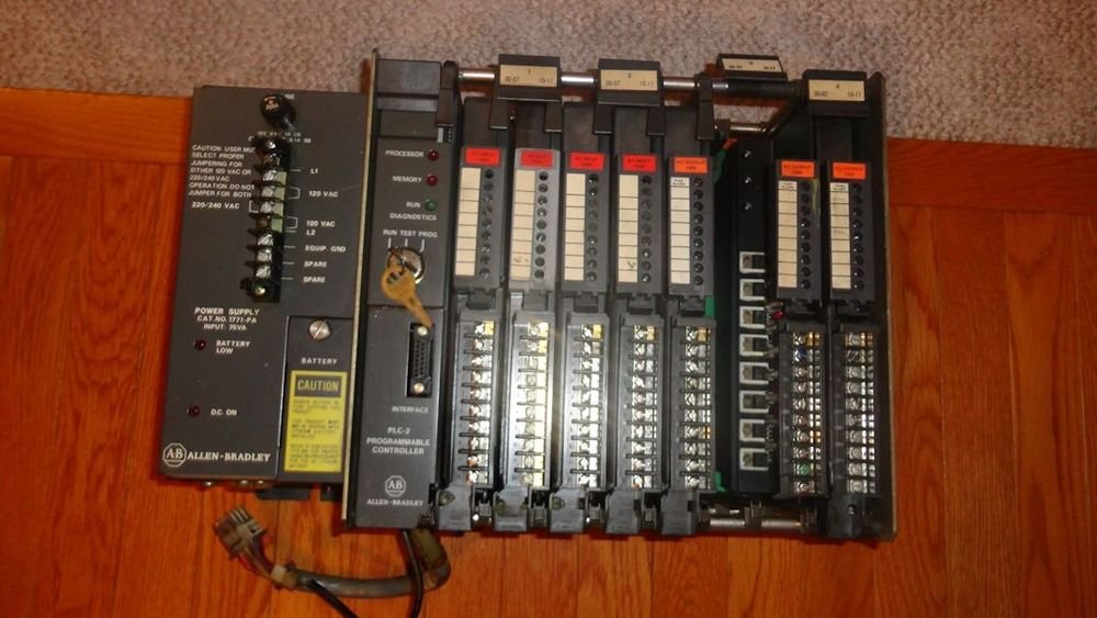 Allen-Bradley AB Mini PLC-215 16 IO Modules