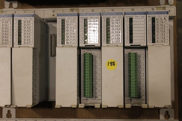 INDRAMAT 8 SLOT RACK RM O-01 OUTPUT MODULES WARRENTY
