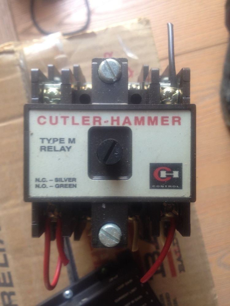 CUTTLER HAMMER TYPE M RELAY MODEL D26MB, D26MPR, D26MPL, D26MPS.