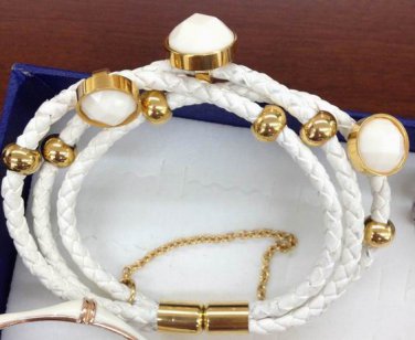 Fashionable Bangle
