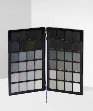 MAKEUP REVOLUTION COLOUR BOOK SHADOW PALETTE CB01 - PROFESSIONAL MAKE UP PALETTE