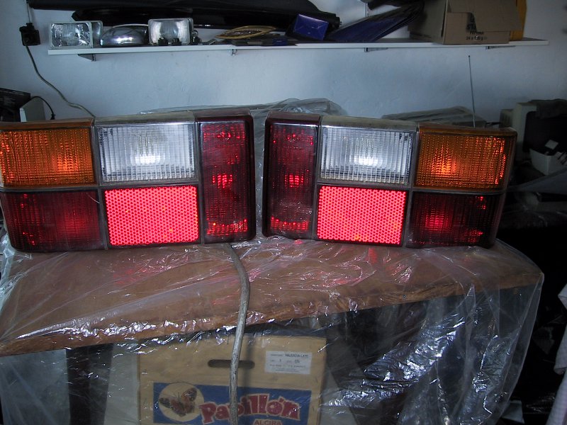 Volvo 240 Tail light used, very nice looks like new