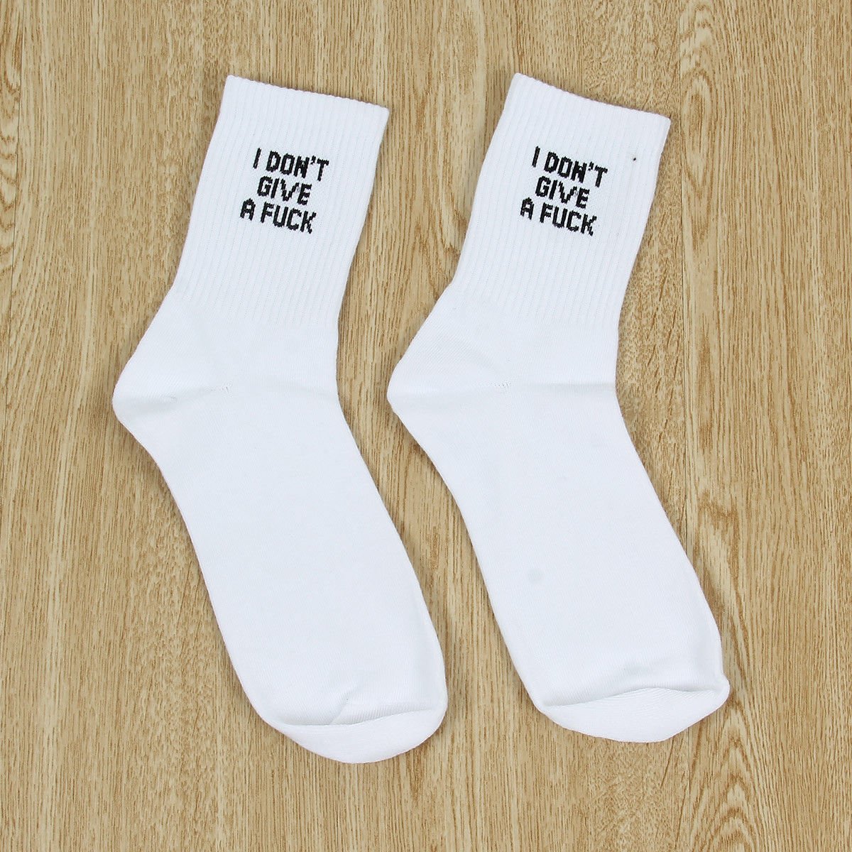 Fashion Men Women I DONOT GIVE A FUCK Print Funny Casual Sport White Black Skateboard Socks