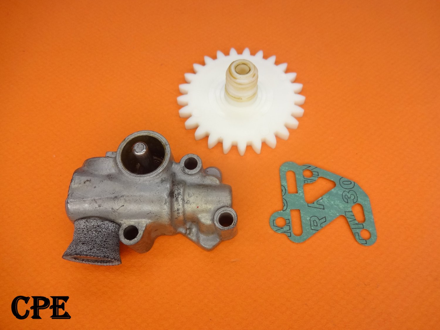 NEW GENUINE OEM STIHL OILER OIL PUMP ASSEMBLY 031 032 045 056 AV