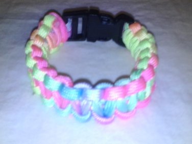paracord bracelet rainbow