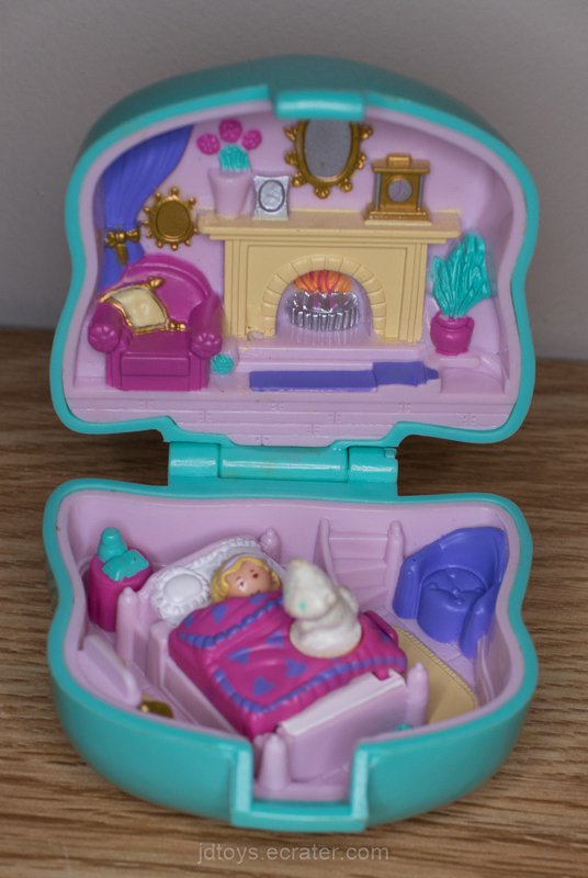 polly pocket cuddly cat