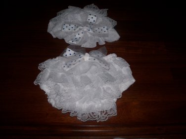 Small baby girl's white lace diaper cover and cap newborn picture prop