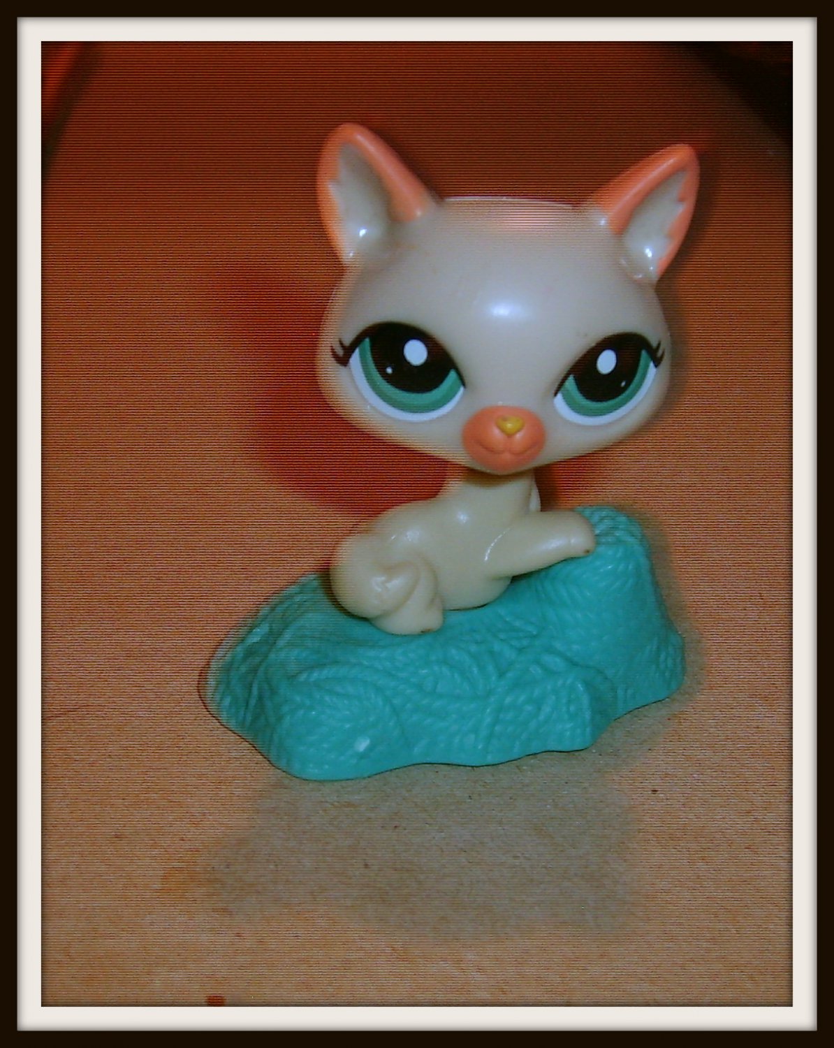 Littlest Pet Shop Kitten, McDonalds Happy Meal Toy 2010, B3
