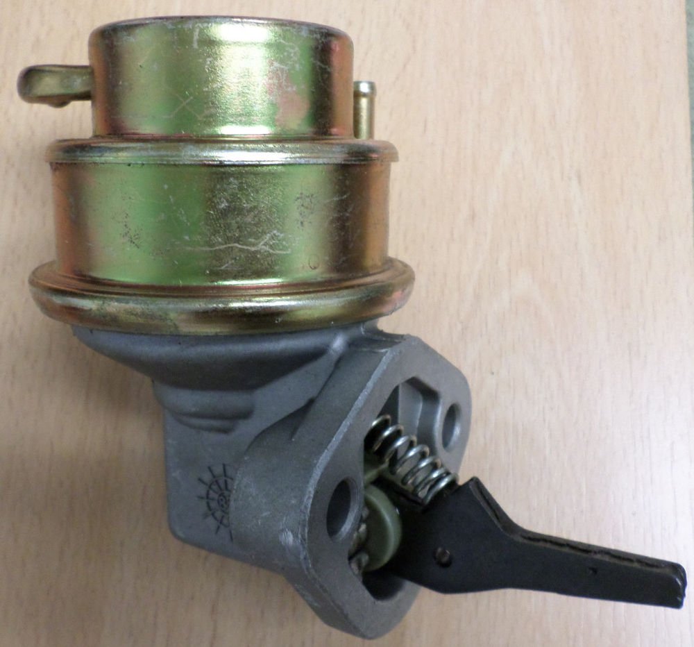 Federal Mogul Carter M70110 Mechanical Fuel Pump 90 Degree Inlet Outlet