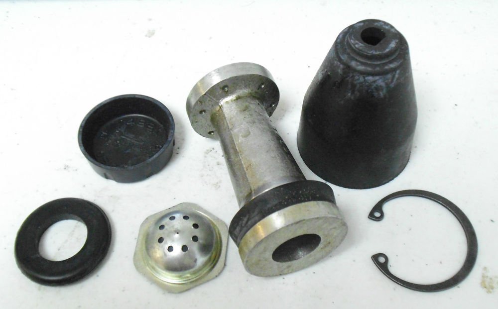 EIS M140 Master Cylinder Kit