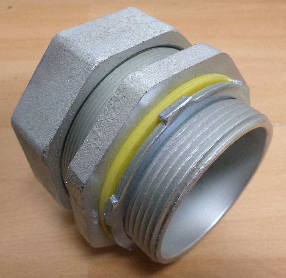 Cooper Crouse-Hinds LT300 LT 300 3" Straight Male Conduit and Cable Connector
