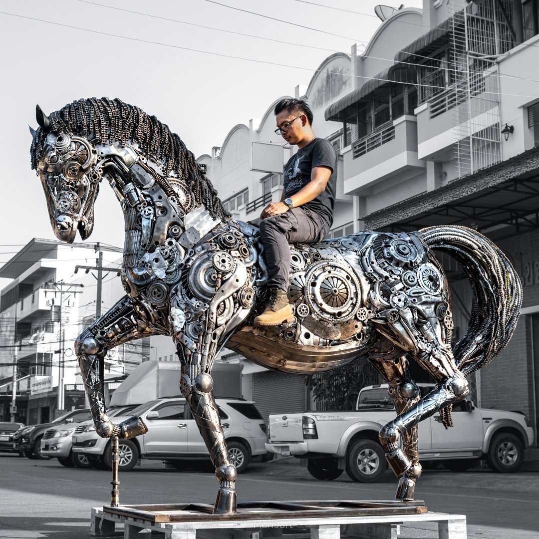 Life size horse scrap metal art sculpture. Made to order