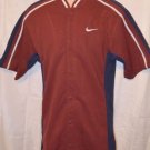 MEN'S SIZE MEDIUM NIKE MAROON FRONT SNAP SHIRT RN 56323