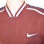 MEN'S SIZE MEDIUM NIKE MAROON FRONT SNAP SHIRT RN 56323