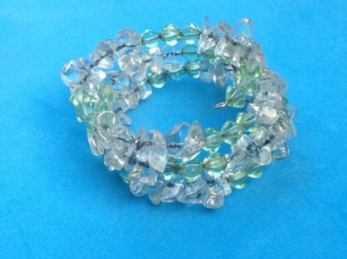 VINTAGE ADJUSTABLE "SPRING" BRACELET WITH TUMBLED CLEAR & LIGHT GREEN STONES