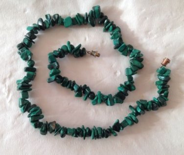 PRETTY POLISHED CHUNK MALACHITE 18" LONG NECKLACE