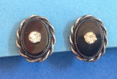 UNMARKED SILVER SETTING BLACK STONE & RHINESTONE SCREW ON EARRINGS 3/4" X 5/8"