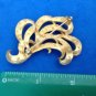 VINTAGE GOLD TONE & RHINESTONE FLOWING DESIGN PIN SHINY & TEXTURED - LOVELY !!