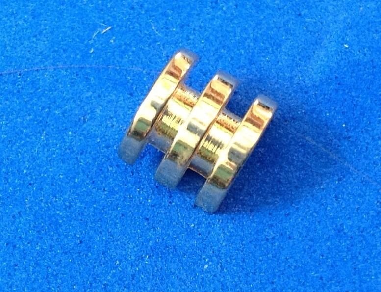 INTERESTING DESIGN GOLD TONE TIE TACK 5/16" X 5/16"