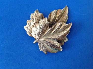 FLOATING AUTUMN LEAVES SILVER TONE PIN 2 1/2" x 2 1/8" VERY PRETTY!