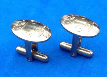 Gold tone cuff links, vintage . Fancy engraved design.