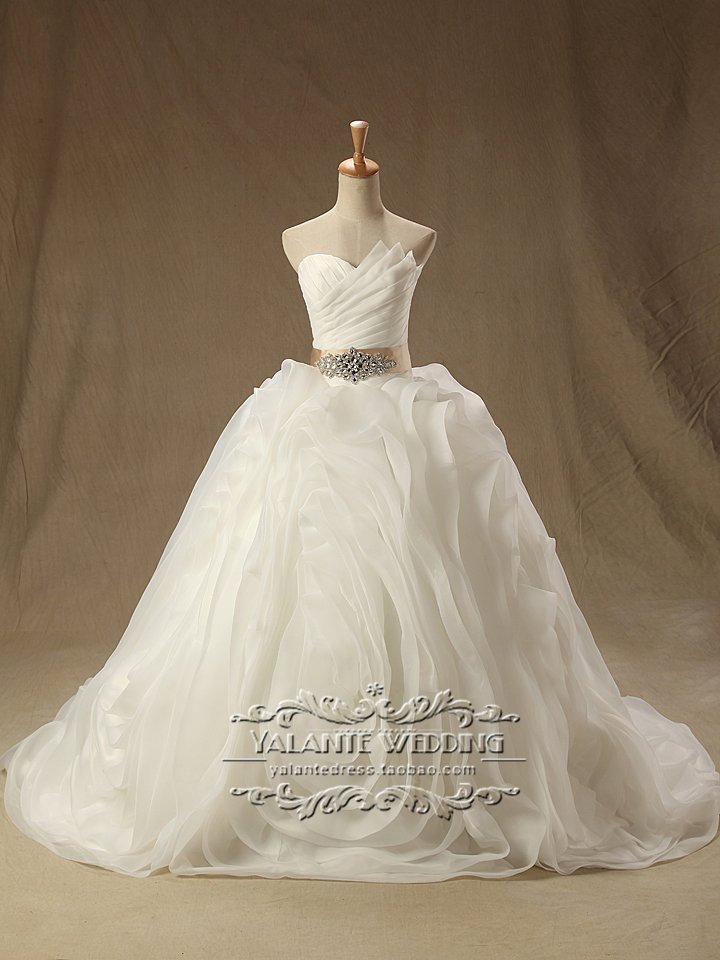 New Arrival Glamorous High Quality Organza Flower Sleeveless Ball Gown Wedding Dresses