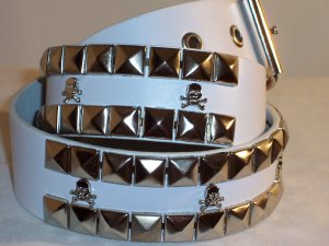 2 ROW PYRAMID SKULL & BONES LEATHER BELT WHITE SZ S 32