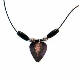 Elizabeth Swann Motion Guitar Pick Necklace (JE254)