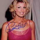 Sweet Faith Hill 8x10  photo with her guaranteed autograph.