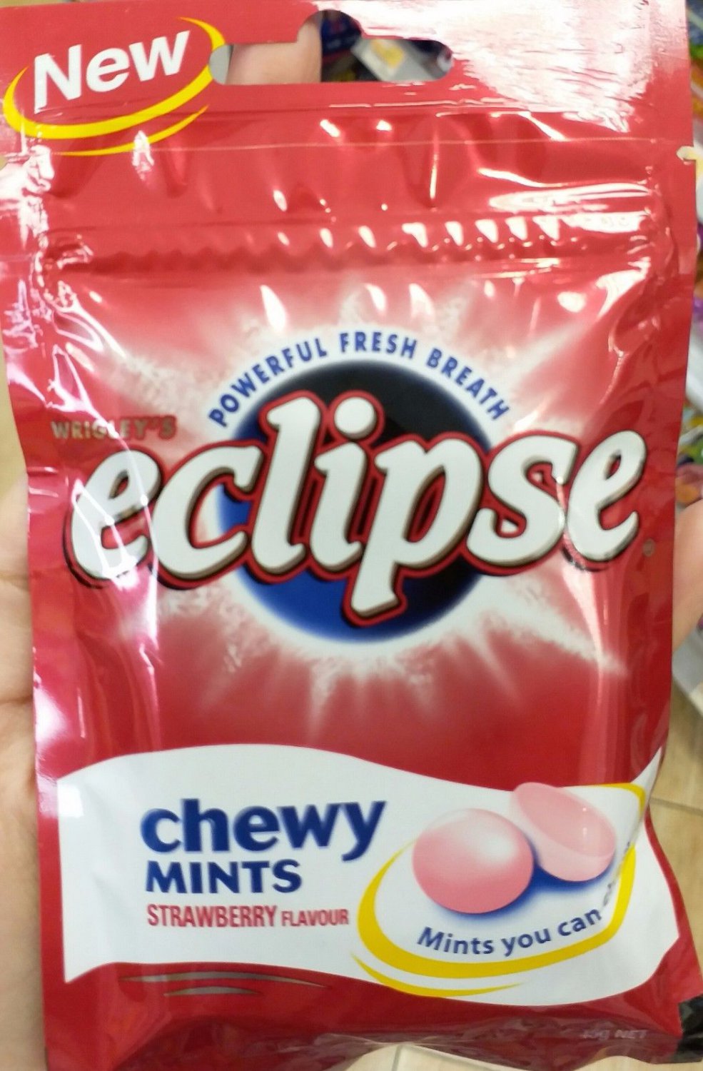 (Pack of 4) (NEW) Eclipse Strawberry Flavour Chewing Mints Sugar Free 45g
