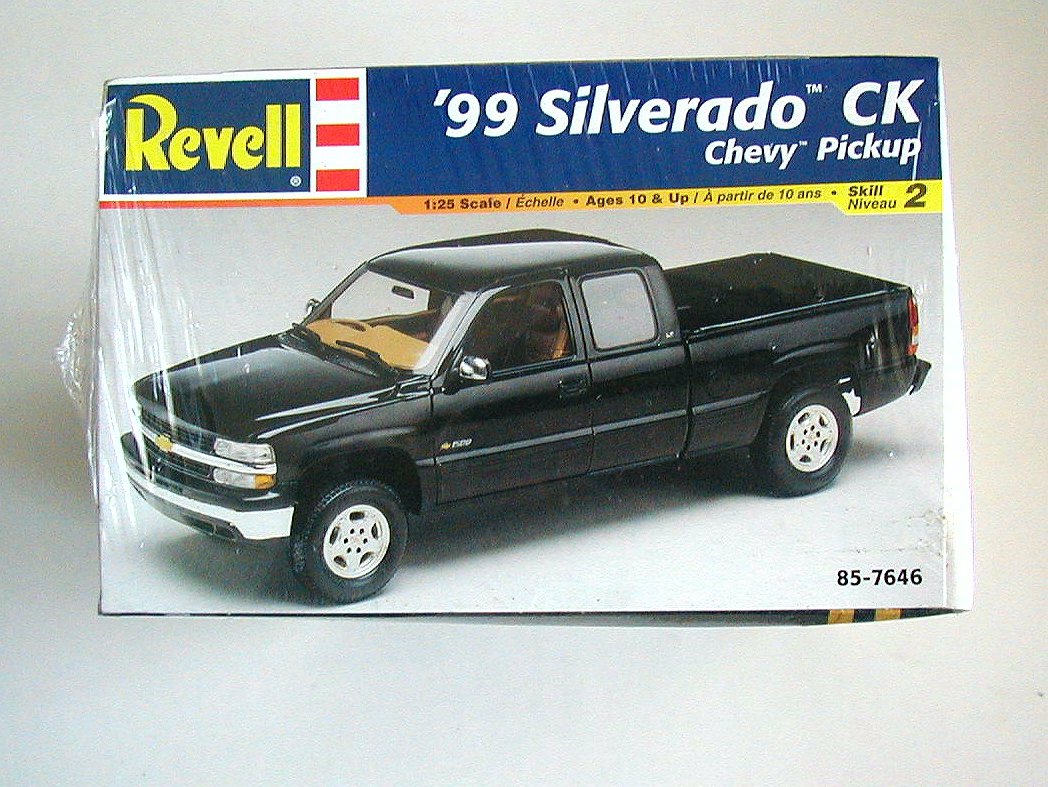 FACTORY SEALED Revell '99 Silverado CK Chevy Pickup Truck #85-7646