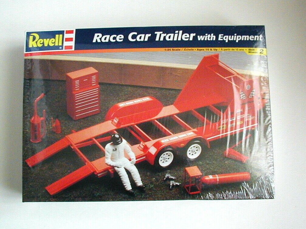 FACTORY SEALED Revell Race Car Trailer with Equipment #85-2993