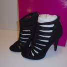 New Dollhouse black Heels Size 6