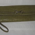 Nine West Croc Embossed Clutch Wristlet Wallet  NWOT Green