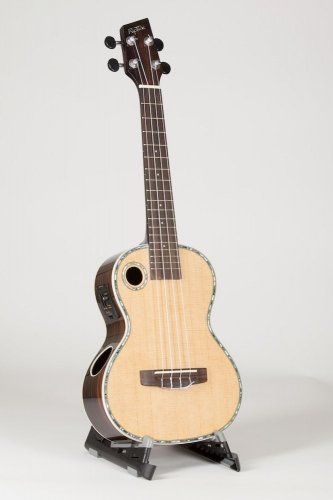 Boulder Creek Tenor Acoustic/Electric Ukulele EUT-2N Spruce