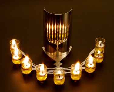 Peleg Design REFLECTIVE MENORAH Hannukia Home Kitchen Gifts Office free ship