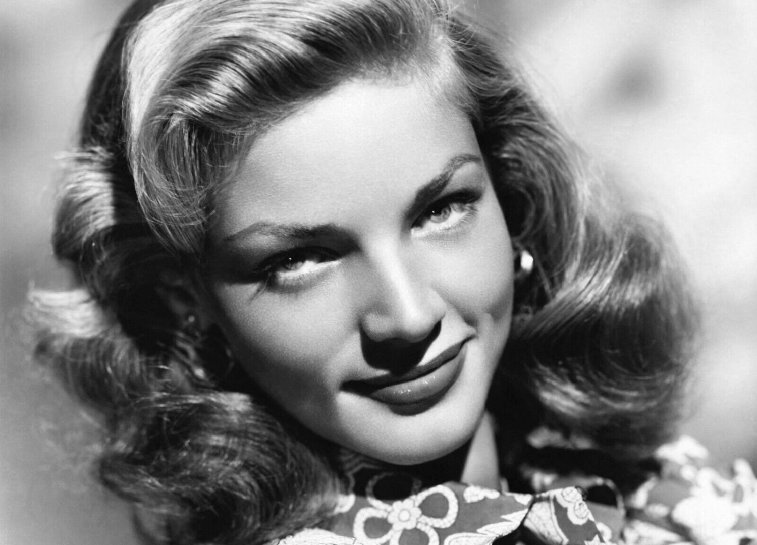 8x10 Glossy Finish Print Hollywood's Golden Age Legend Star LAUREN BACALL # 17