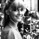 8x10 Glossy Finish Print Classic Singer & Actress Star OLIVIA NEWTON JOHN # 2 8x10 Glossy Finish Print Classic Singer & Actress Star OLIVIA NEWTON JOHN # 2