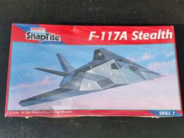 Monogram 1:72 Snaptite model kit F-117A Stealth skill level 1 1995 #1148 sealeD