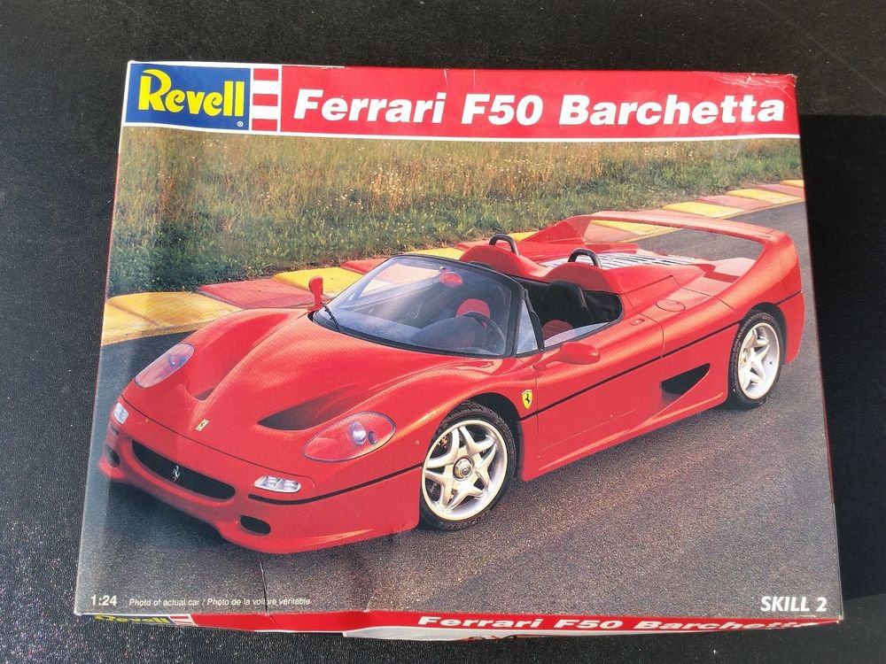 Maquette Revell Ferrari F50 1/24 – Boîte Neuve, à Monter