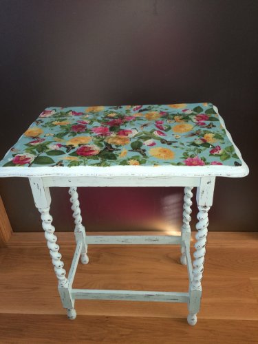 upcycled/shabby chic  table