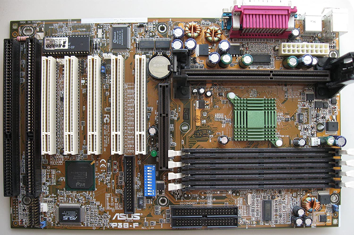 ASUS P3BF Motherboard i440bx + Pentium III Processor, Extras