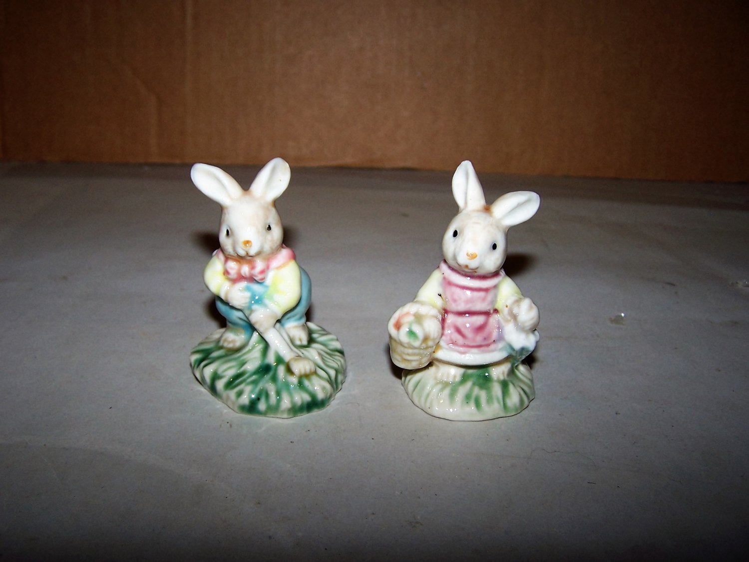 snow bunnies easter figurines