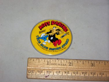 smurf button true blue smurf award most daring 1983 button